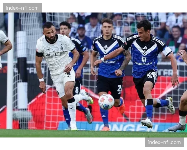 官方：勒沃库森后防核心因累计黄牌停赛，将缺席下轮比赛